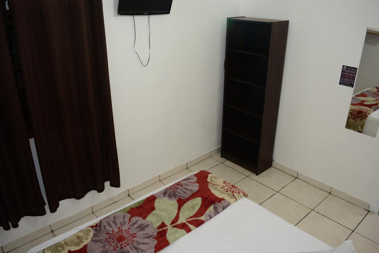 קמפינאס Lize Hotel מראה חיצוני תמונה